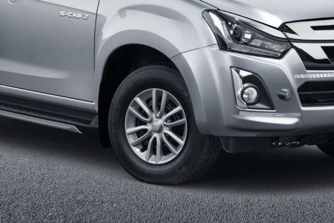 इसुज़ु एस-कैब z व्हील image