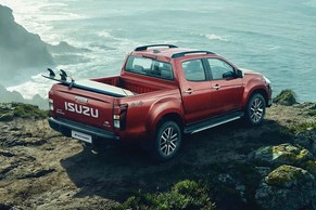 Isuzu V-Cross Rear Right Side Image