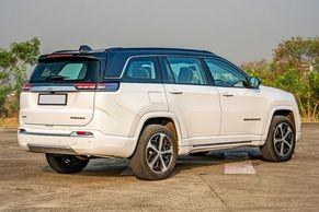 Jeep Meridian Rear Right Side Image
