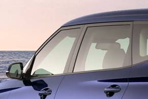Kia Carens Window Line Image