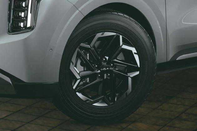 Kia Carnival Wheel Image