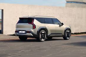 Kia EV9 Rear Right Side Image