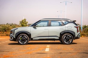 Kia Seltos Side View (Left)  Image