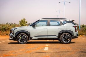 Kia Seltos Side View (Left)  Image