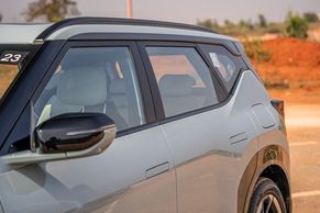 Kia Seltos Window Line Image