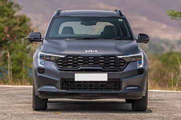 Kia Sonet Front View Image