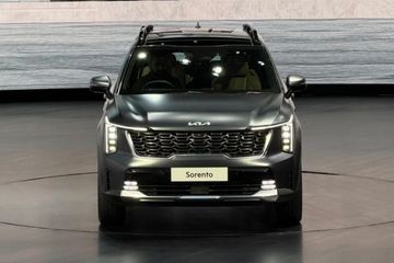 Kia Sorento Front View Image