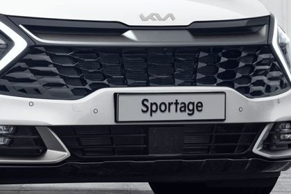 2023 Kia Sportage debuts with edgy styling, curved infotainment screen -  CNET