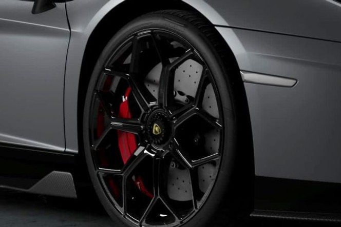 Lamborghini Aventador Wheel Image