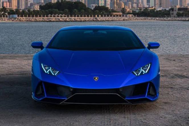 Lamborghini Huracan EVO Front View Image