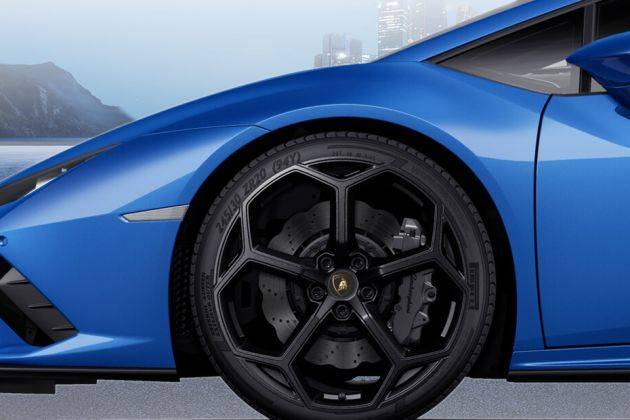 Lamborghini Huracan EVO RWD On Road Price (Petrol), Features & Specs, Images