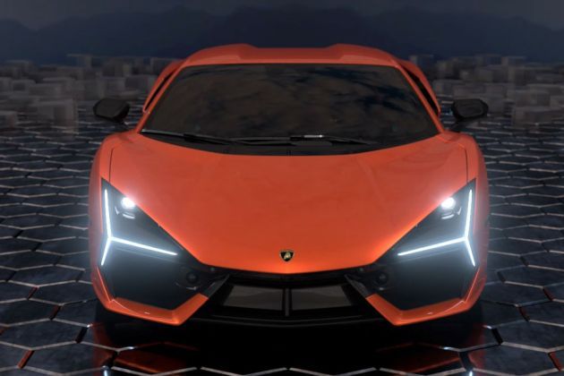 Lamborghini Revuelto Front View Image