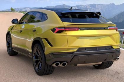 Lamborghini Urus Price 2023, Images, Colours & Reviews