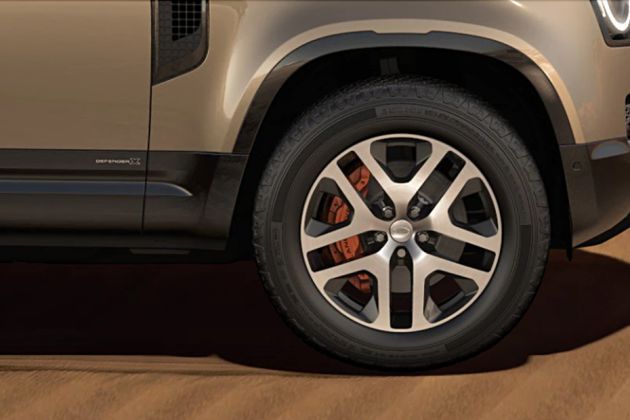 Land Rover Defender Wheel Image