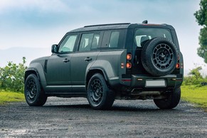 Defender Rear Left View Image