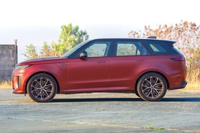 Range Rover Sport Side View (Left)  Image