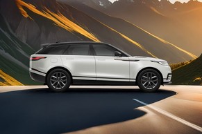 Range Rover Velar Side View (Right)  Image
