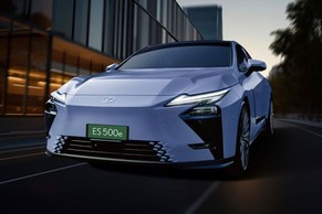 Lexus ES Exterior Image Image