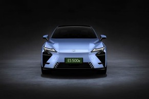 Lexus ES Front View Image