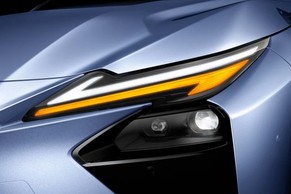 Lexus ES Headlight Image