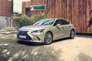 Lexus Cars Price In India New Lexus Car Models 21 Photos Specs