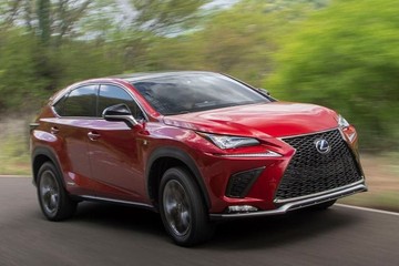 Lexus Nx 17 22 300h On Road Price Petrol Features Specs Images