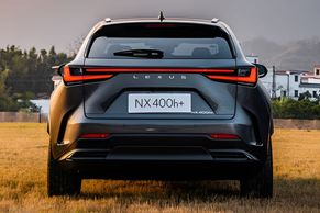 Lexus NX Rear view Image