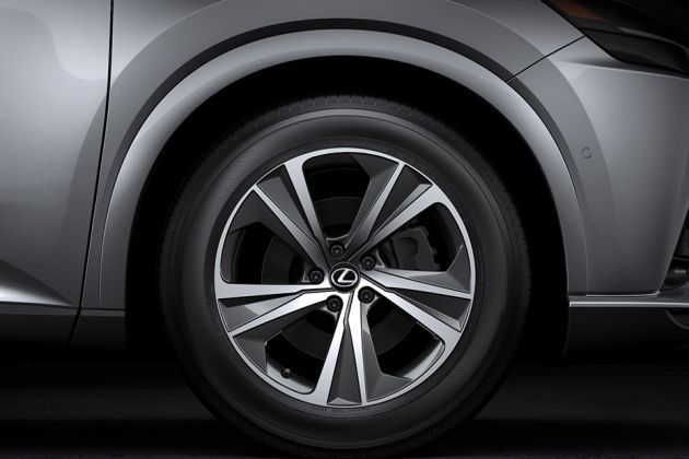Lexus RX Wheel Image