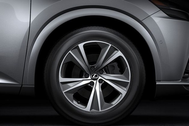 Lexus RX 2011-2023 Wheel Image