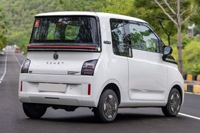 MG Comet EV Rear Right Side Image