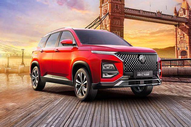 MG Hector Plus Front Left Side Image