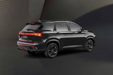 MG Hector Plus Rear Right Side Image