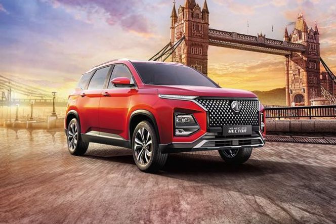 MG Hector Front Left Side Image