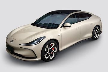 MG IM5 Front Left Side Image