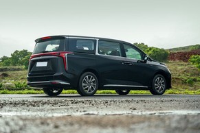 MG M9 Rear Right Side Image