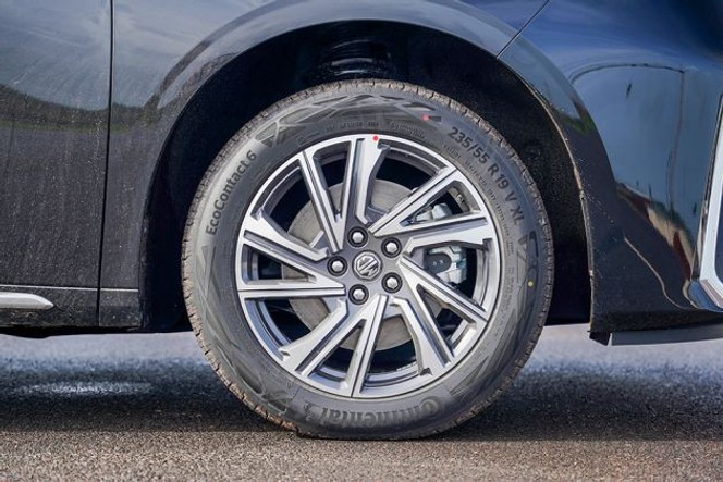 ఎంజి ఎమ్9 వీల్ image