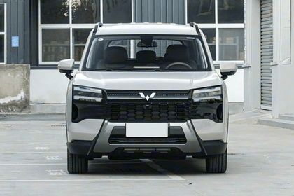 MG Hector Hawk Front View Image