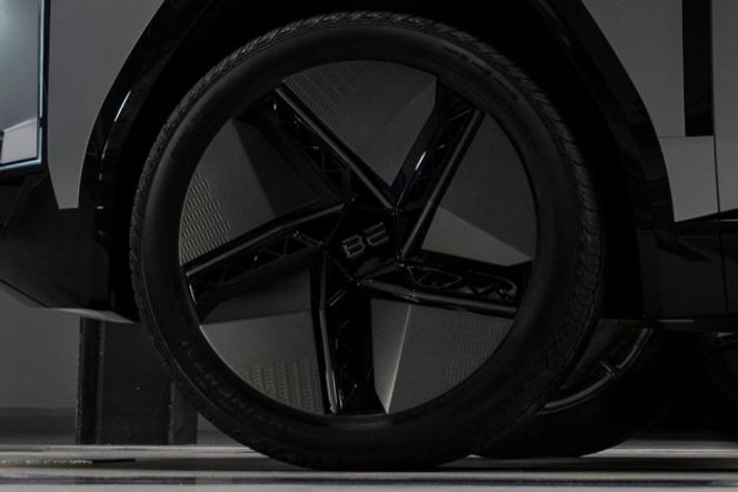 Mahindra BE 09 Wheel Image