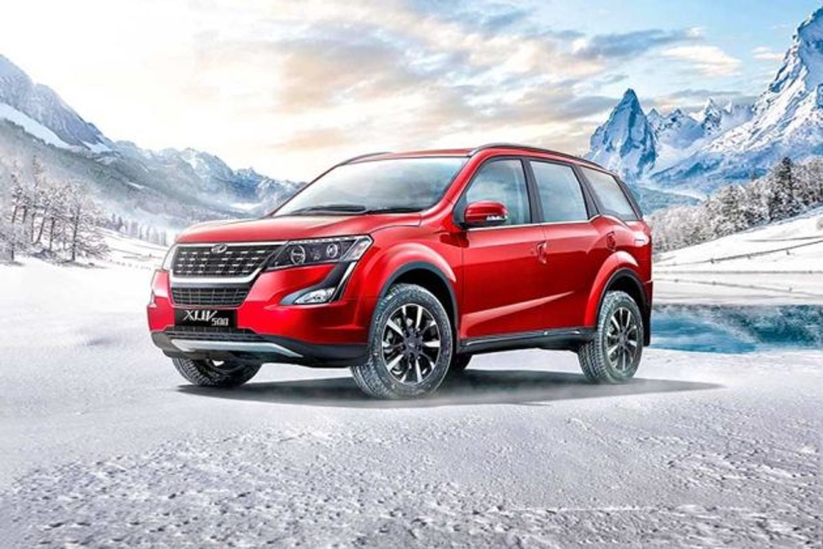 2018 Mahindra XUV 500 2018 Mahindra XUV 500