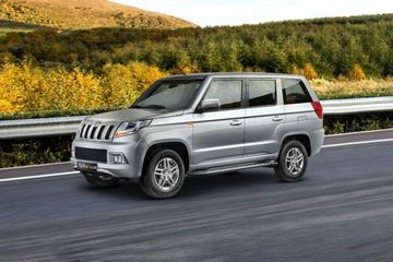 Mahindra TUV 300 Plus Front Left Side Image