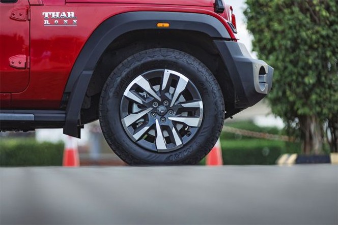 Mahindra Thar ROXX Wheel Image Mahindra Thar ROXX Wheel Image