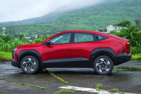 Mahindra XEV 9e Side View (Left)  Image