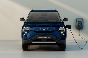 Mahindra XUV 3XO EV Front View Image