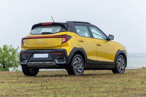 Mahindra XUV 3XO Rear Right Side Image