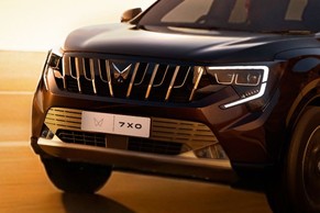 Mahindra XUV 7XO Grille Image