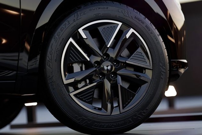 महिंद्रा एक्सयूवी 7xo व्हील image