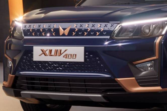 Mahindra XUV400 EV Grille Image