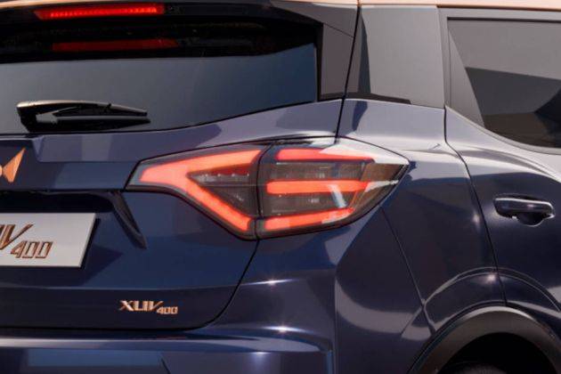 Mahindra XUV400 EV Taillight Image