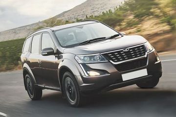 Mahindra XUV500 Exterior Image