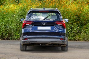 Mahindra XUV700 Rear view Image